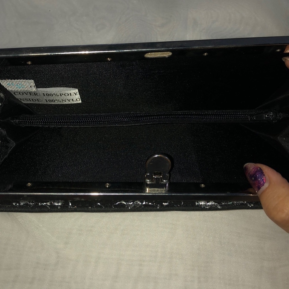 Wallet - Picture 2 of 3